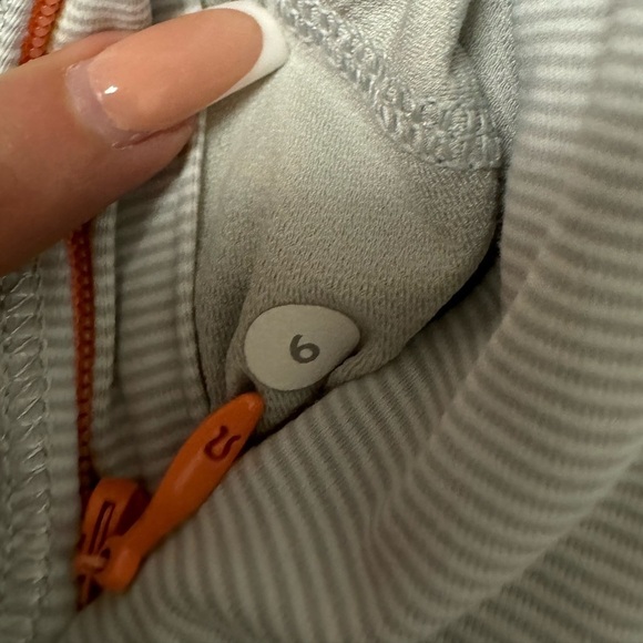 Lululemon Race With Grace 1/2 Zip II - Picture 14 of 14